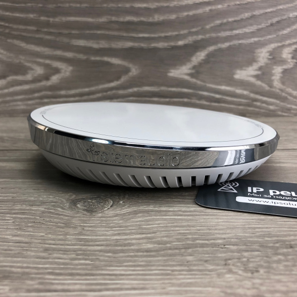 Shure Stem Hub , хаб для подключения до 12 устройств в одну систему Shure Stem Hub , хаб для подключения до 12 устройств в одну систему