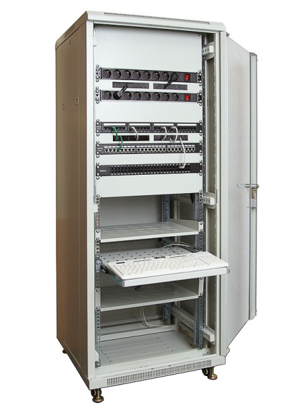 Cabeus, SH-J017-1U-200-BK, полка 19" перфорированная консольная 1U глубина 200 мм, цвет черный (RAL 9004) Cabeus, SH-J017-1U-200-BK, полка 19" перфорированная консольная 1U глубина 200 мм, цвет черный (RAL 9004)