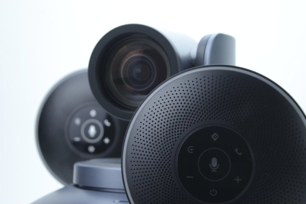 TrueConf Group 116 FullHD ВКС-терминал  TrueConf Group 116 FullHD ВКС-терминал