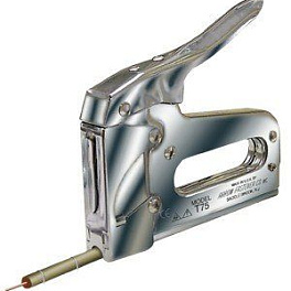 Arrow Т75 - степлер для крепления кабеля диаметром до 12,5 мм (прямые скобы длиной 14, 16 и 22 мм)